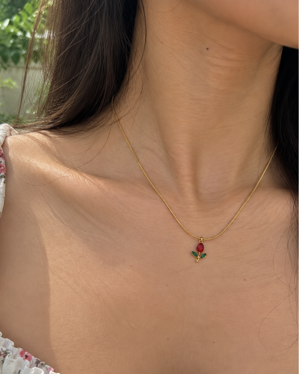 Tulip Necklace (red)