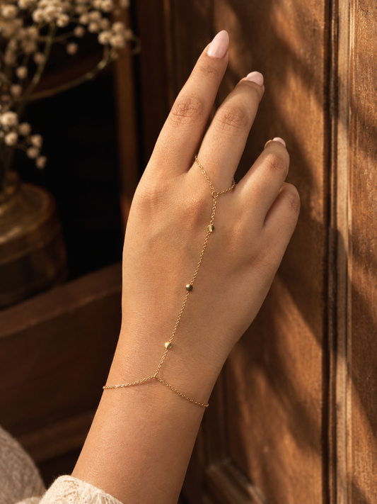 Veleria Handchain