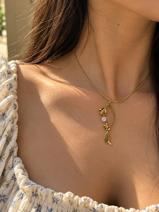 Glimmer Necklace