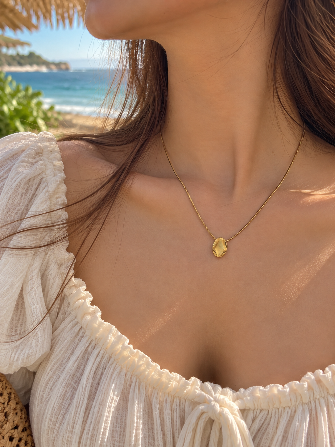 Ari Necklace