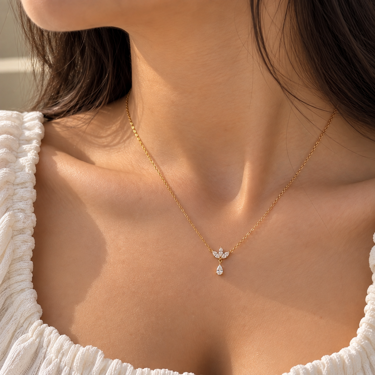Liva Necklace